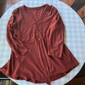 Cut loose size medium rust 3/4 length sleeve top